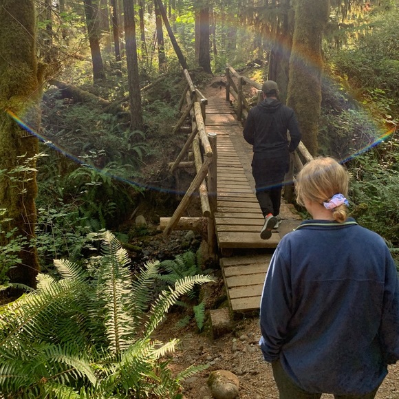 Meet your Posher, Vanessa - Picture 2 of 3